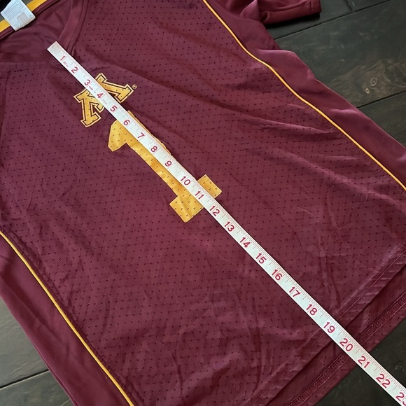 Minnesota golden gophers women’s jersey M - Picture 7 of 7